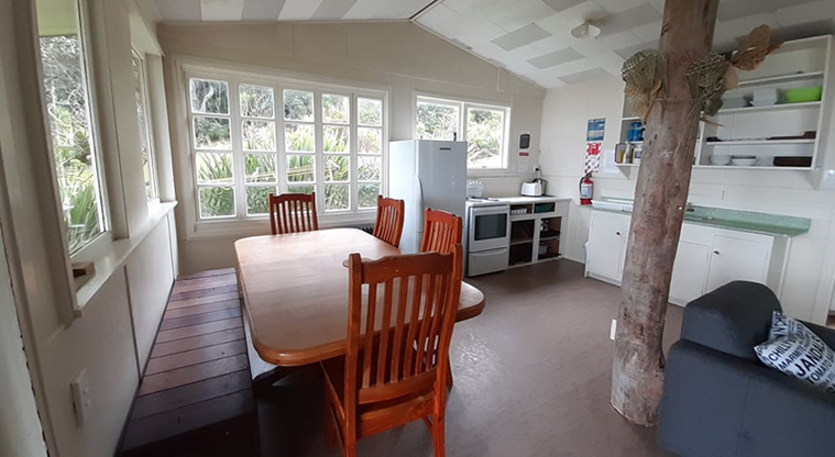 Big Bay Bach – Kitchen.